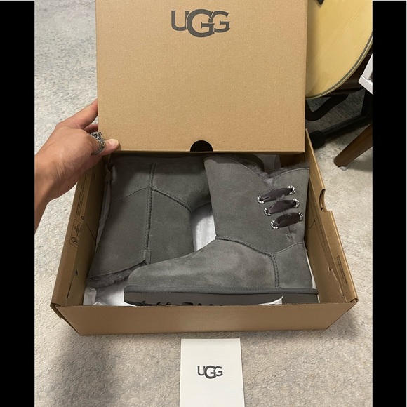 NIB Women’s Size 5(European Size 36) UGG Constantine Ribbon Snow Boots In Grey - Picture 6 of 13